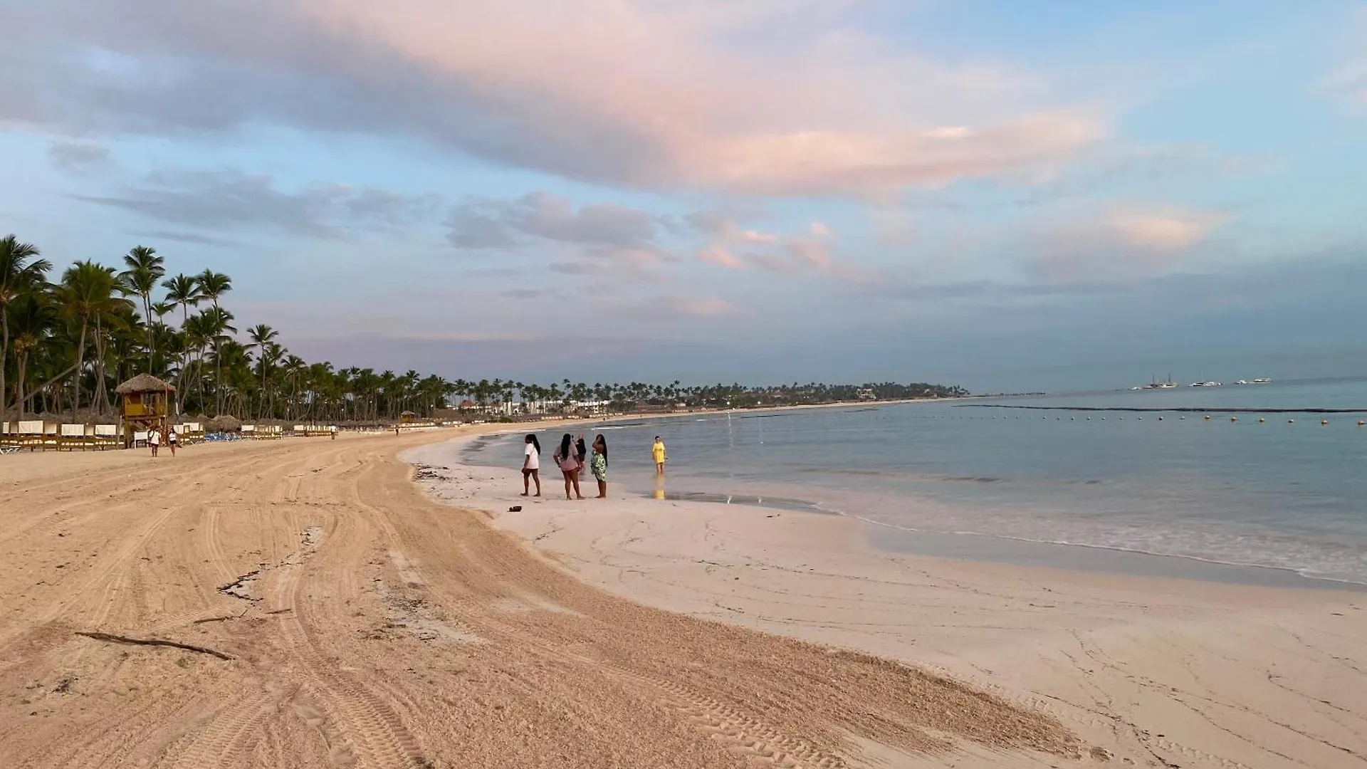 Madonna1 Pool Beach Los Corales Arenas De Bavaro 푼타 카나