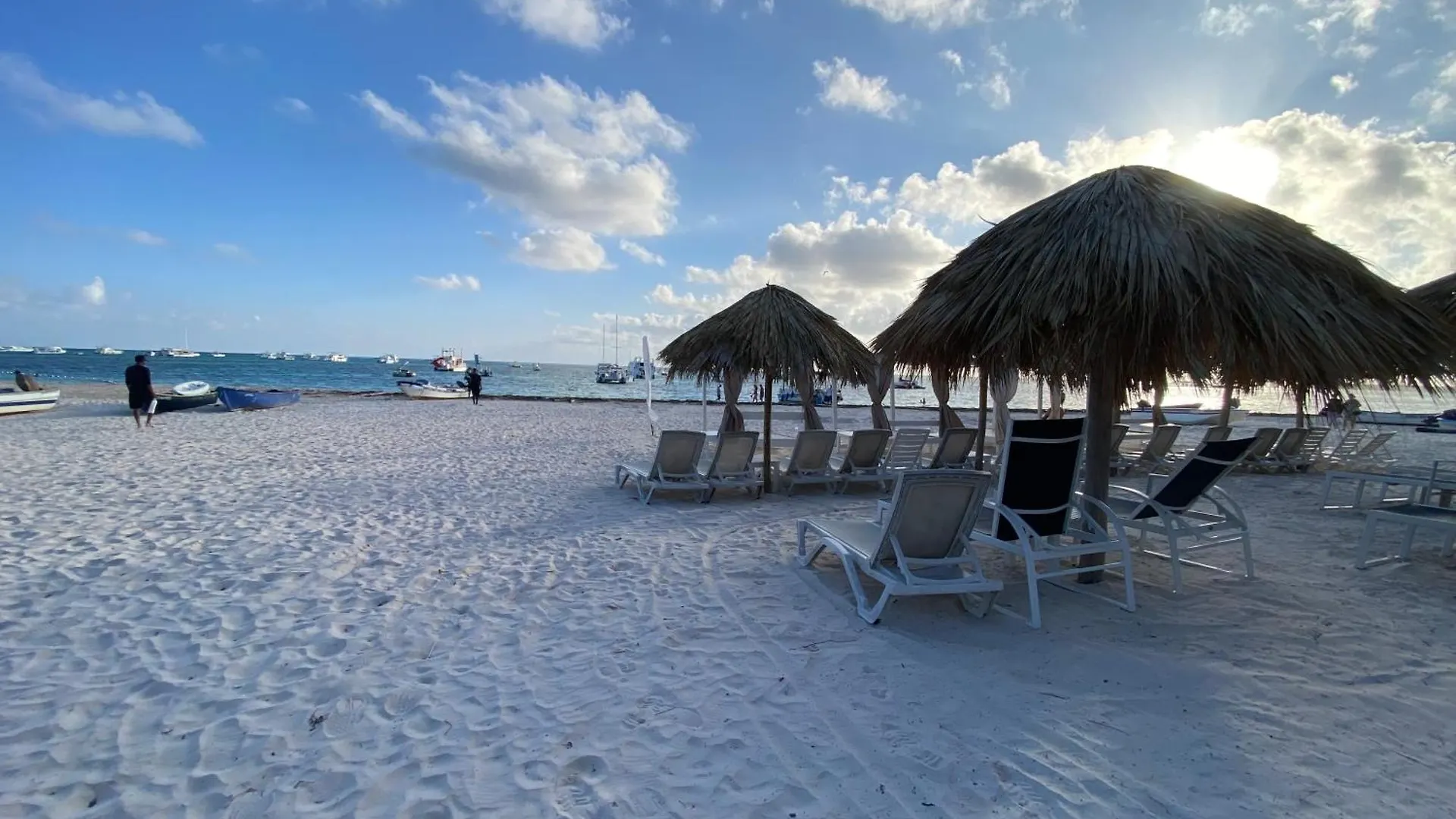 Madonna1 Pool Beach Los Corales Arenas De Bavaro Punta Cana 0*,  República Dominicana
